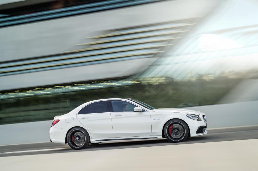  Mercedes-AMG C63 S 2014 года  (фото 7 из 21)
